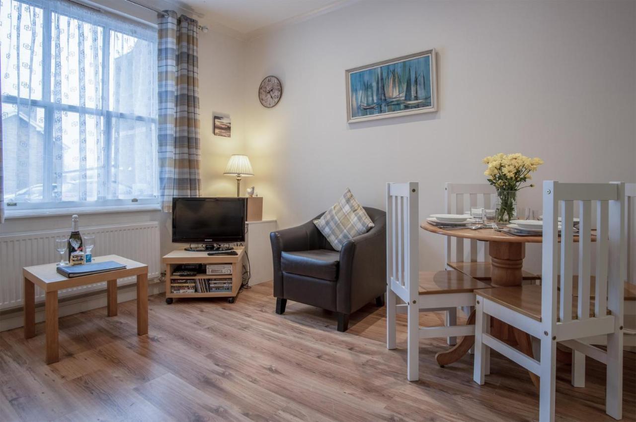 Arcadia - 1 Bedroom Apartment - טנבי מראה חיצוני תמונה