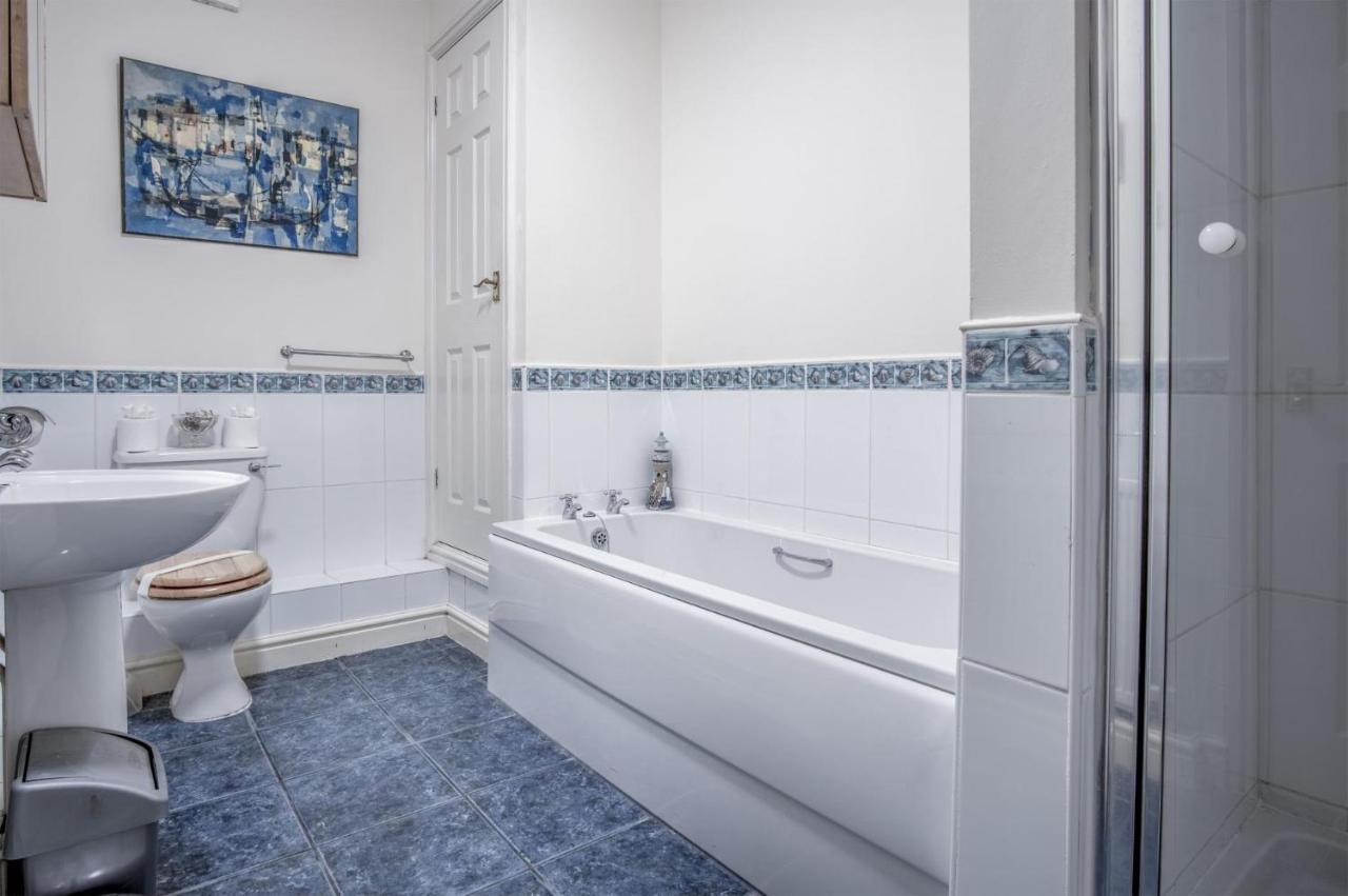 Arcadia - 1 Bedroom Apartment - טנבי מראה חיצוני תמונה
